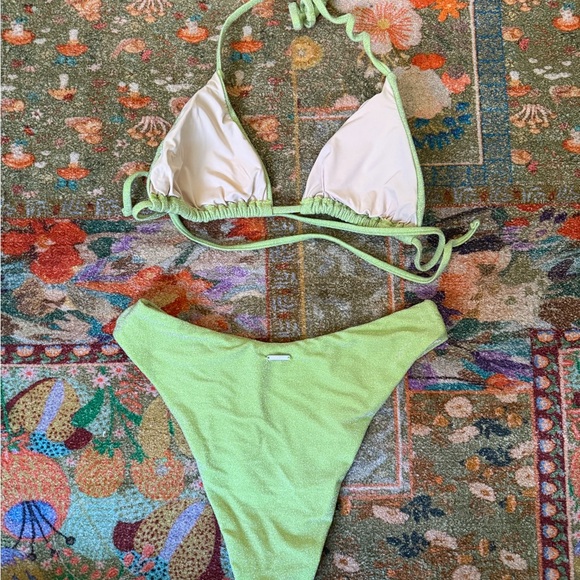Green Bikini Set - Picture 2 of 4